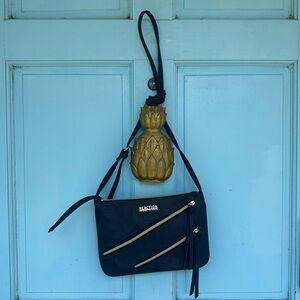 Kenneth Cole Reaction Blue Crossbody Pebbled Leather Purse